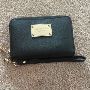 Michael Kors wristlet